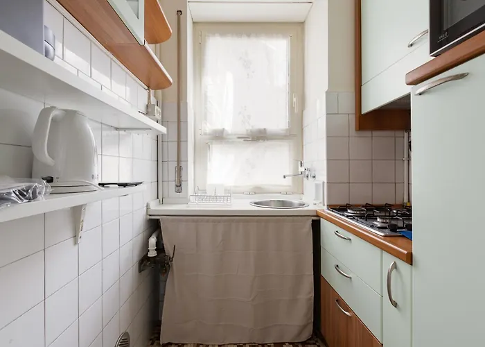 Gerusalemme M5 Yellow With Closed Balcony! Apartment